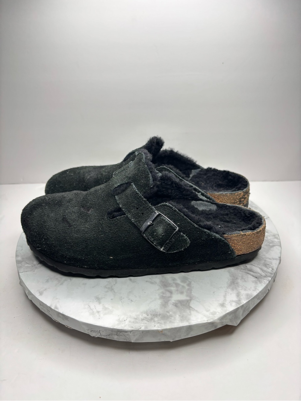Size 38 Eur-Birkenstock Boston Shearling clogs in black suede